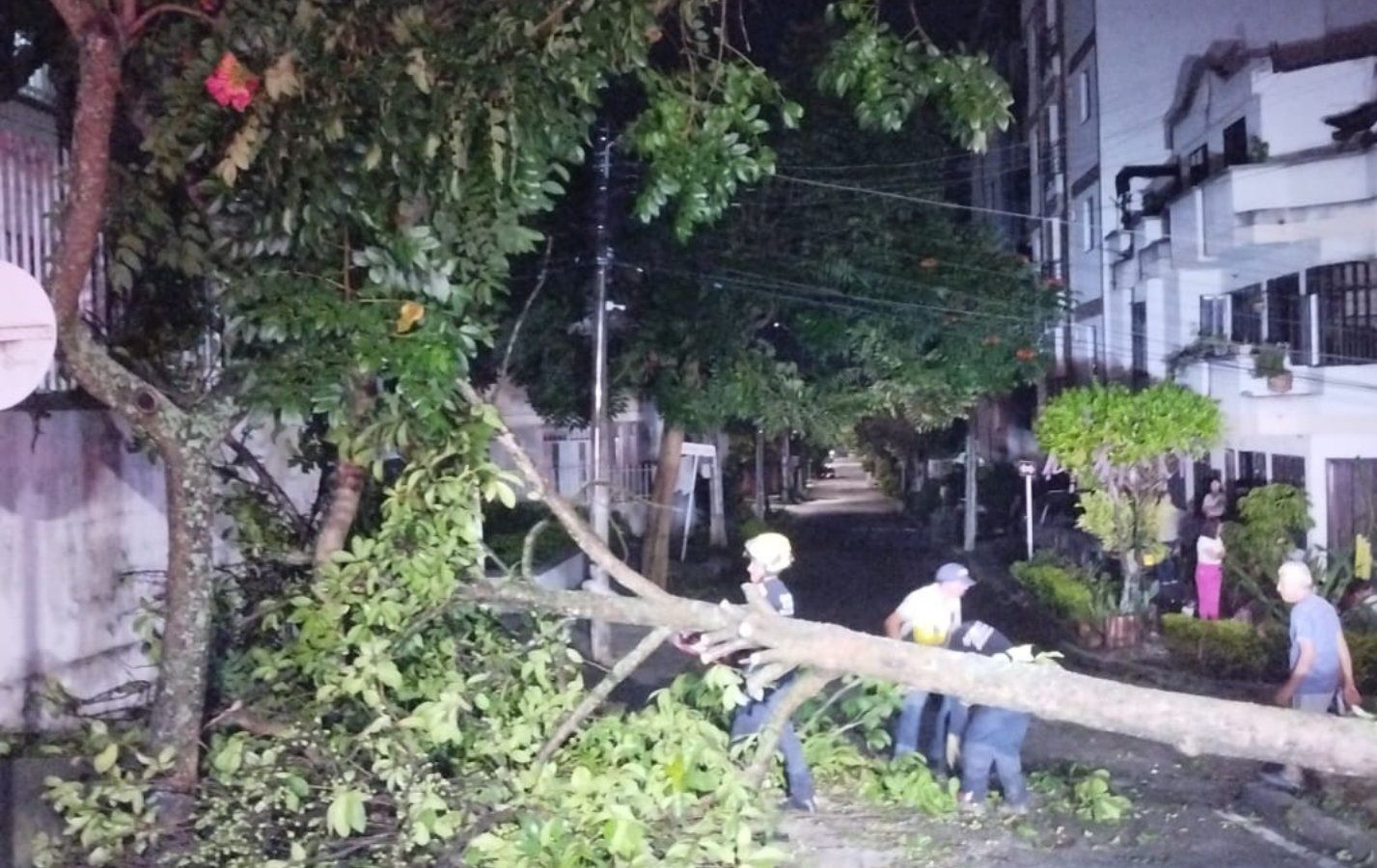 Aguacero causó estragos en Bucaramanga y Floridablanca