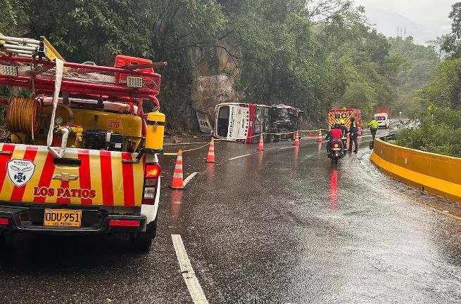 Volcamiento de bus terminó con tragedia en La Honda