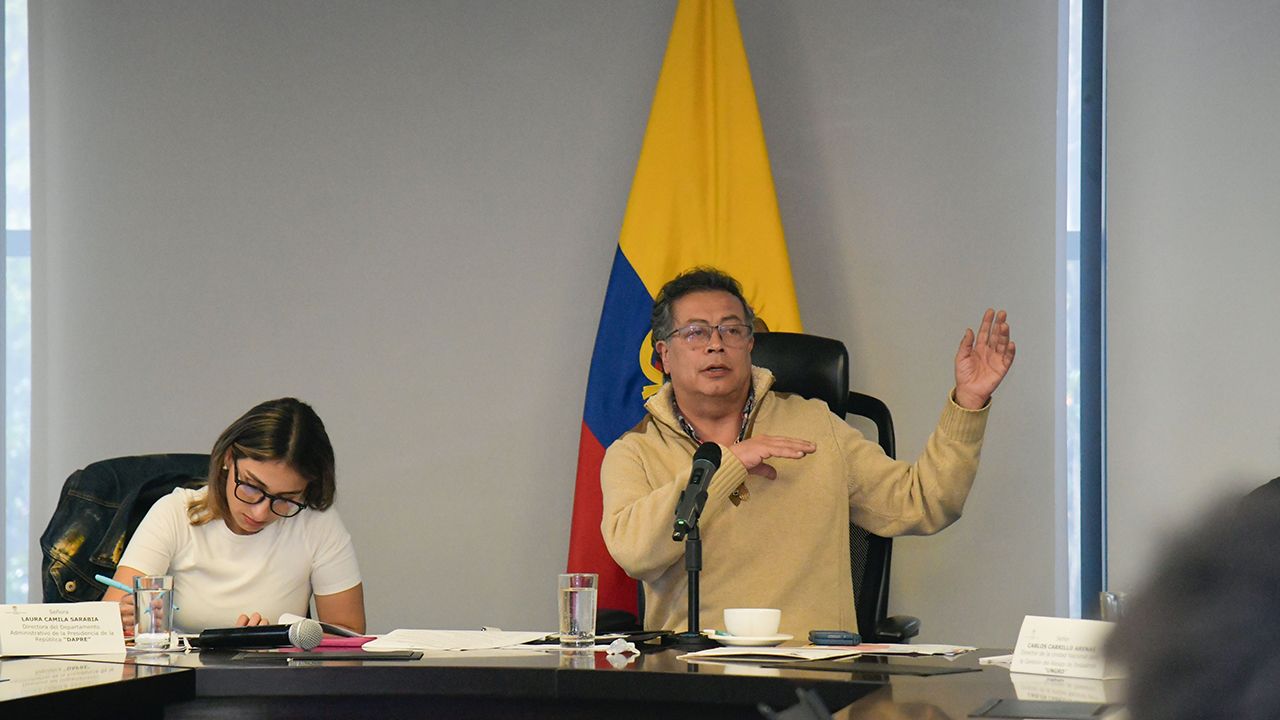 Presidente Petro declara desastre natural en todo el país por invierno en Santander y otras regiones