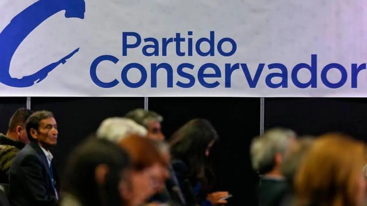 Sanción disciplinaria en contra de seis congresistas azules por votar a favor la Reforma Laboral