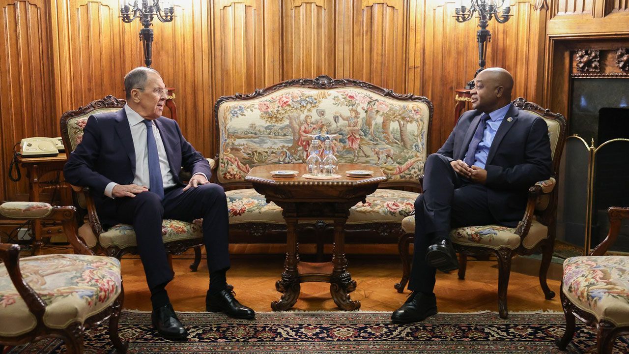 Colombia ofrece su apoyo para diálogos de paz en guerra entre Rusia y Ucrania