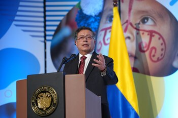 Petro: "El hambre y la guerra son los peores abusadores de los niños"