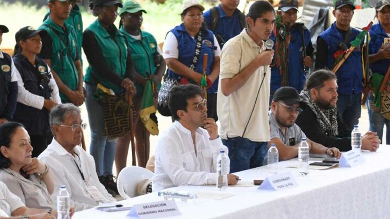 Gobierno colombiano continuará negociaciones con disidentes de la Segunda Marquetalia