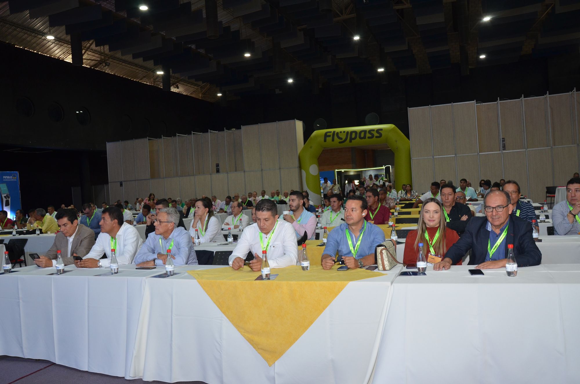 “Metrolínea debe acabarse y crear otro ente manejado por los transportadores”