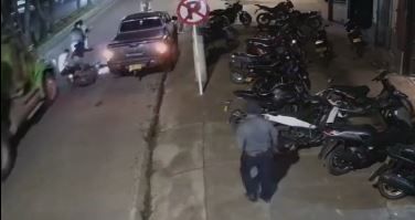 Adolescente  lucha por sobrevivir tras ser arrollado por un tractocamión