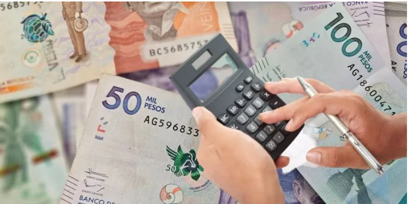 Baja recaudación tributaria pone en riesgo las finanzas públicas en Colombia: advertencia de la Contraloría