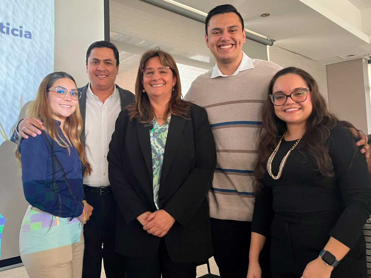 Jóvenes bumangueses se destacan en concurso nacional del MinJusticia