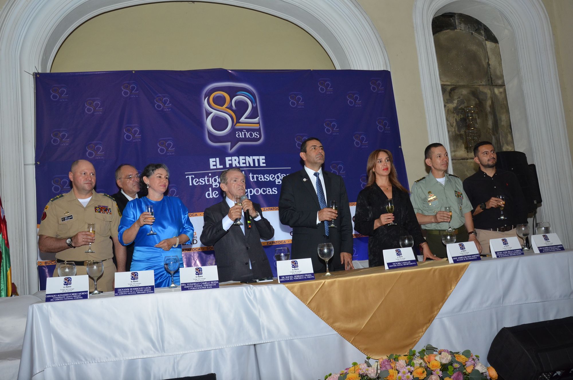 Noche de gala en los 82 años de "EL FRENTE"