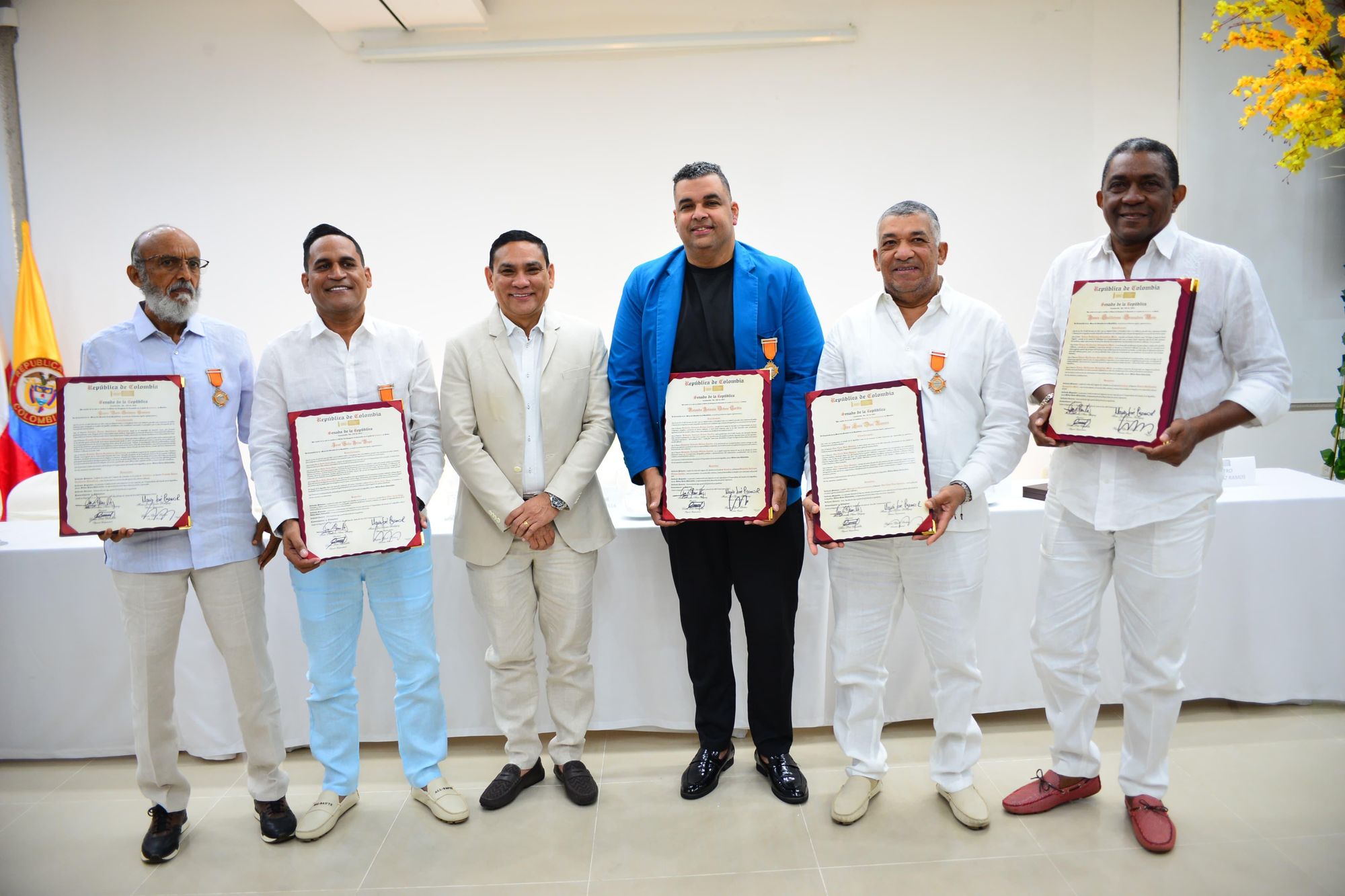 Tremendo homenaje le rindieron a estandartes de la música vallenata en el Congreso