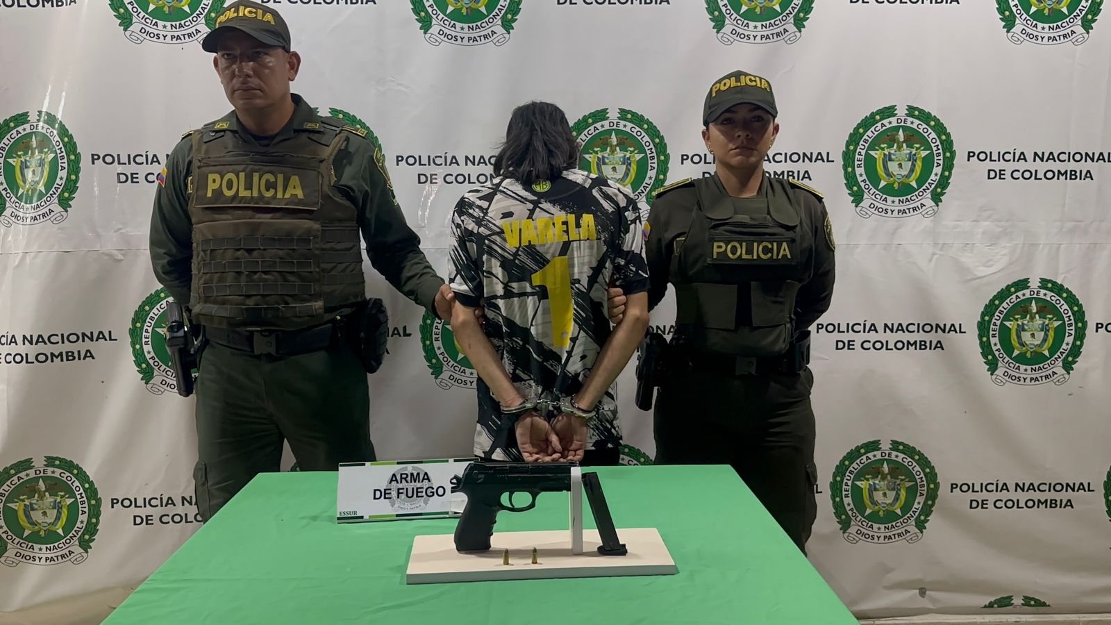 Capturan a "Stiven" con arma de fuego en el barrio Luz de Salvación en Bucaramanga
