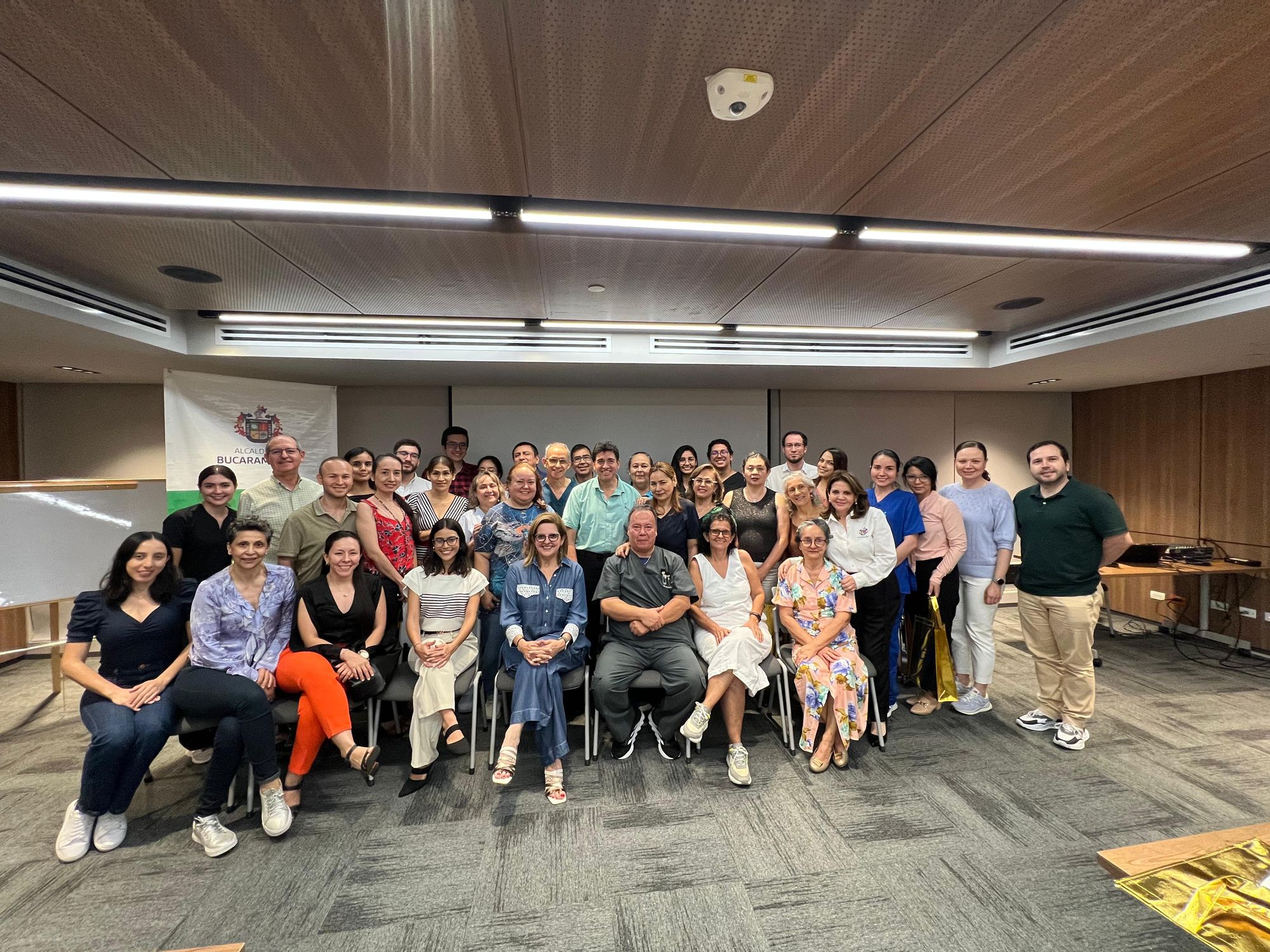 Bucaramanga lidera formación médica continua para una salud de calidad