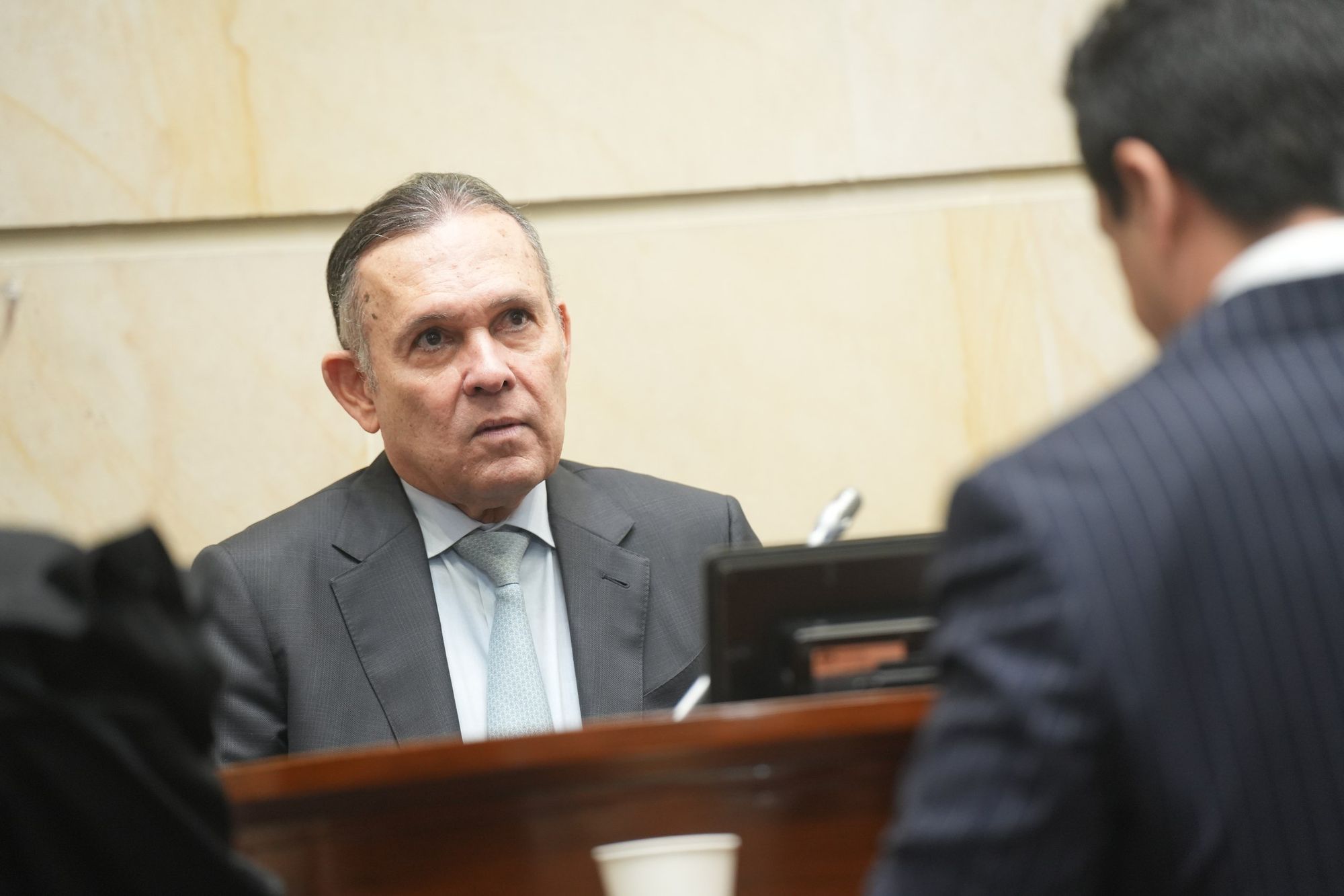 Presidente del Senado defendió hundimiento de la reforma política