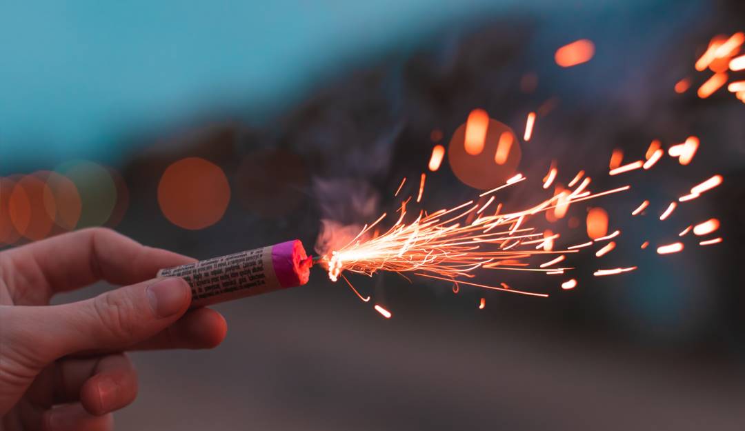 Navidad sin accidentes: 5 claves para evitar el uso peligroso de la pólvora