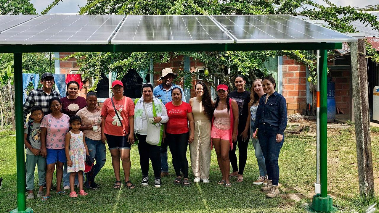 Ecopetrol inauguró 'casas del sol' para comunidades de Santander