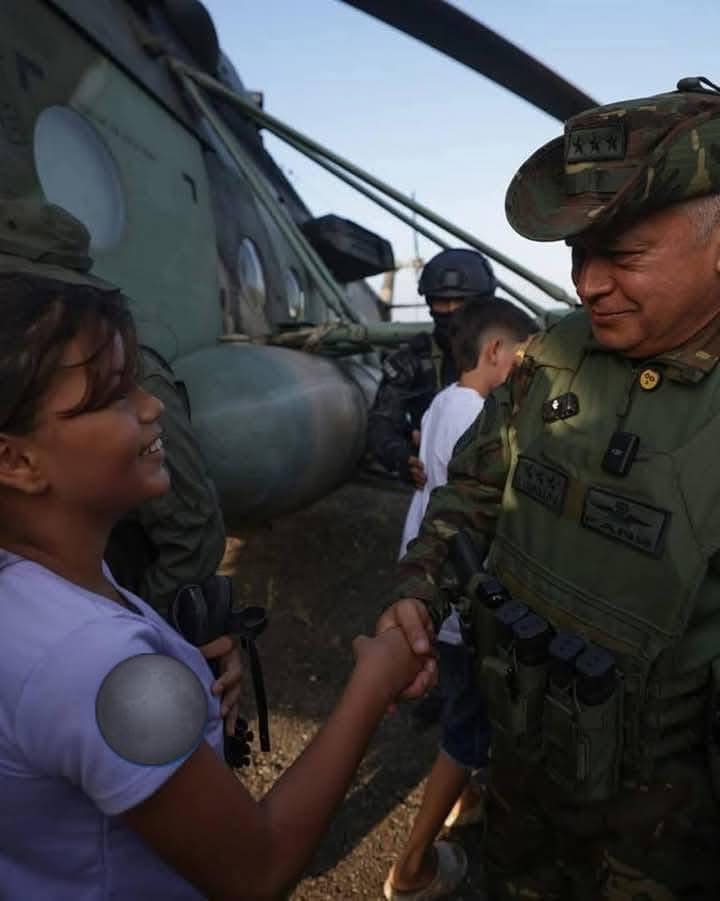 Diosdado Cabello 'recibe' a desplazados del Catatumbo: La farsa humanitaria del régimen