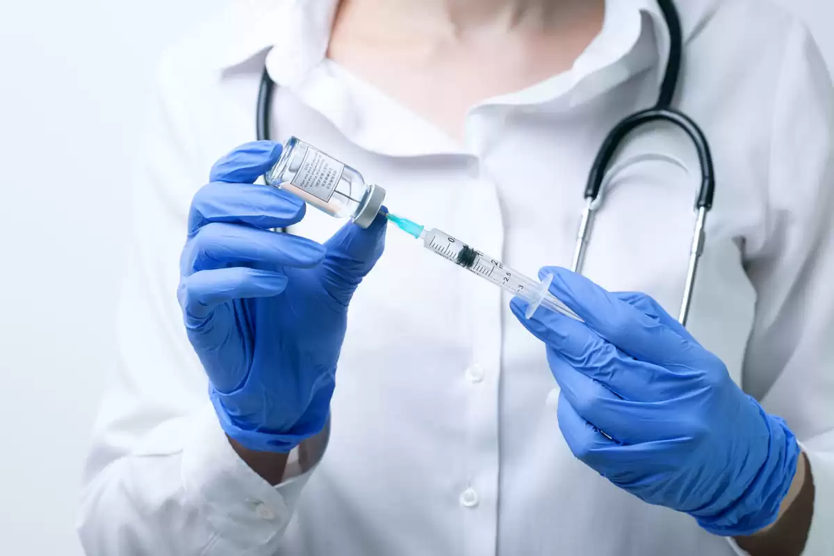 Girón tuvo Vacunatón nocturna y Jornada Nacional de Vacunación