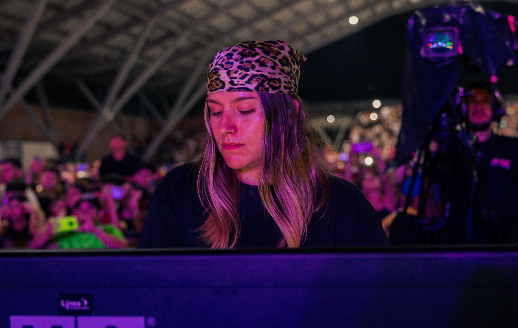 Estefanía Giraldo revoluciona el mundo de la iluminación y las artes visuales