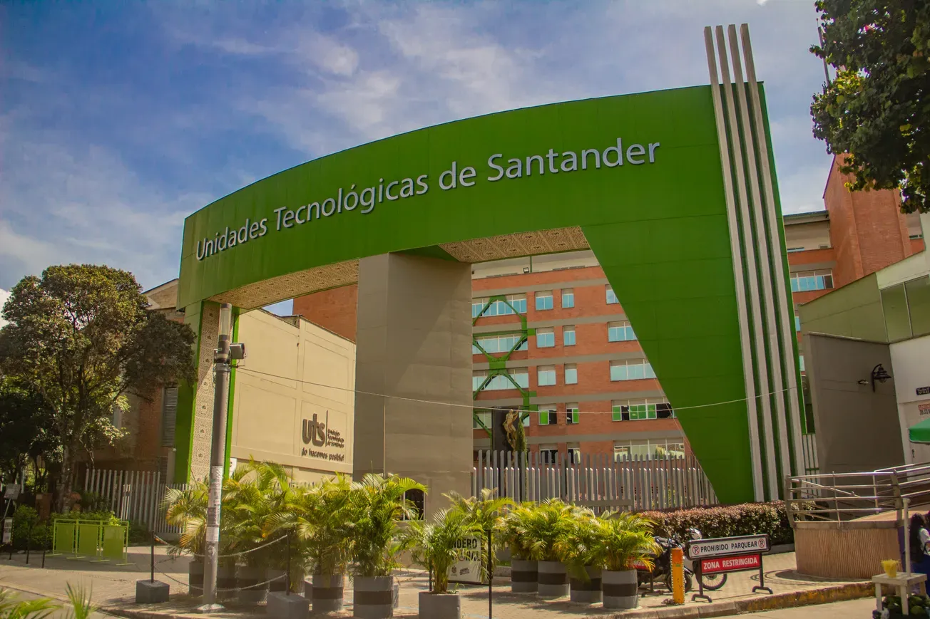 UTS Bucaramanga recibe Acreditación Institucional en Alta Calidad