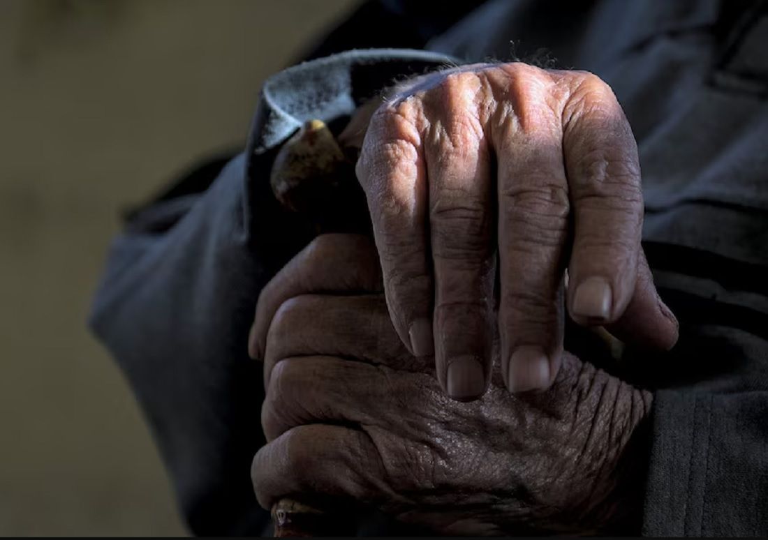 Hombre golpeó a su abuela porque no le dio dinero para drogas