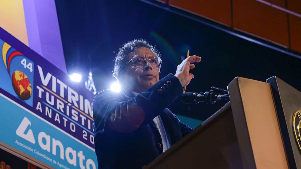 “El turismo ya genera más divisas que el carbón”: Petro en Anato