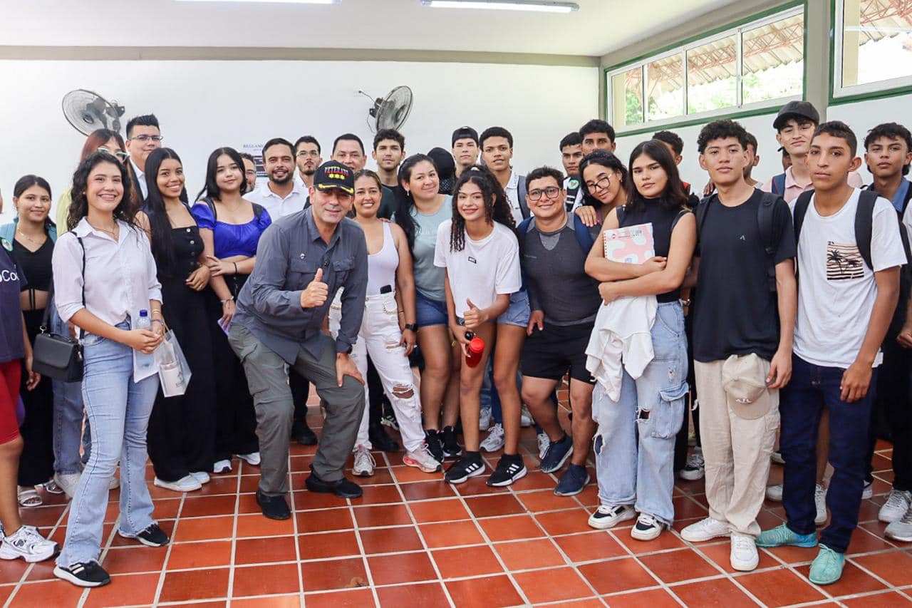 Santander le sigue apostando al futuro de educativo