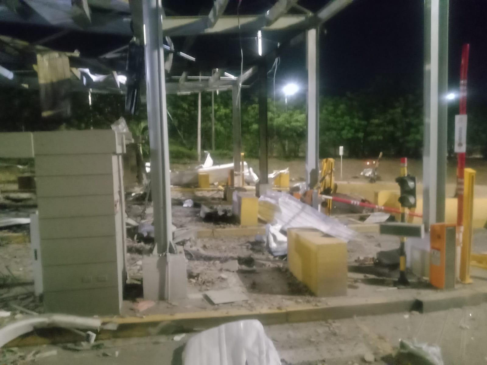 VIDEO: Este es el instante del atentado con carrobomba a Peaje en Norte de Santander