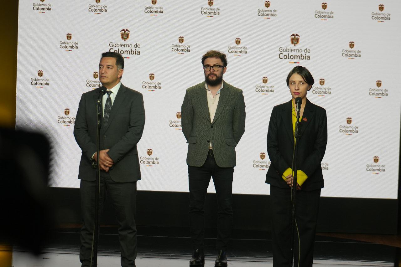 Gobierno Petro denuncia contratadero corrupto en la AUNAP