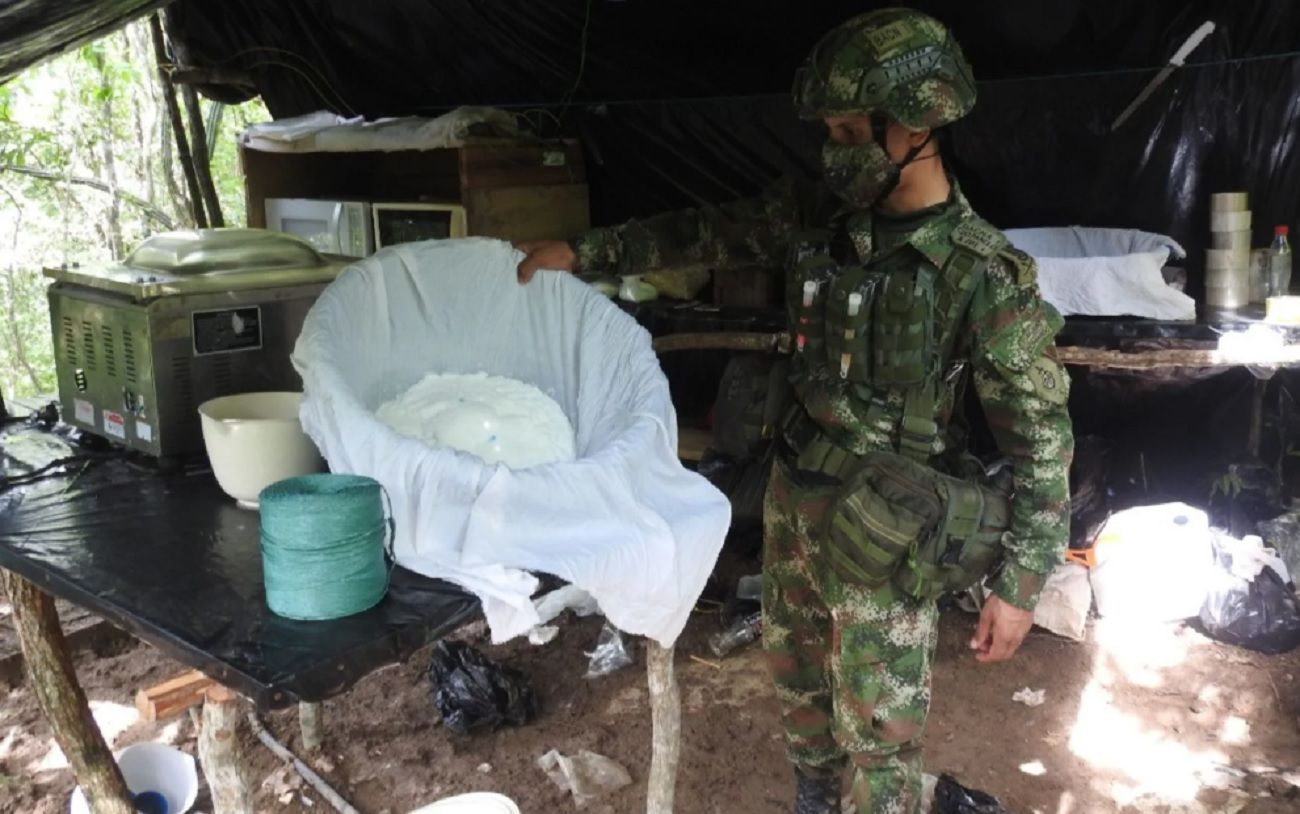 Golpe contundente al Clan del Golfo al desmantelarle megalaboratorio de cocaína en el Cesar