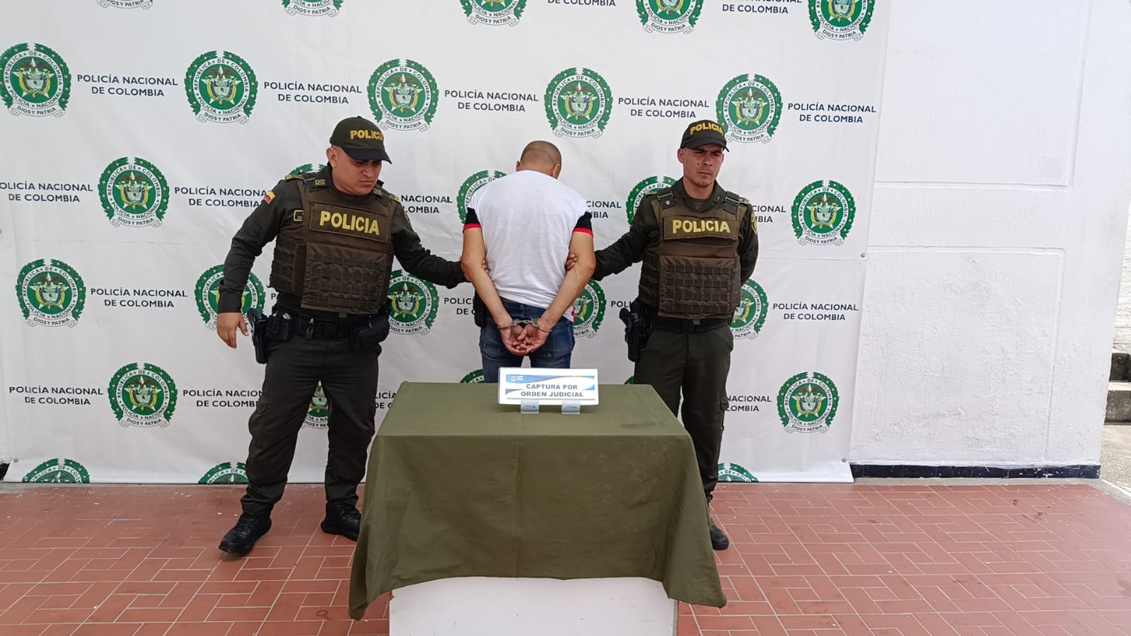 Presidiario violó la domiciliaria y andaba con brazalete del INPEC