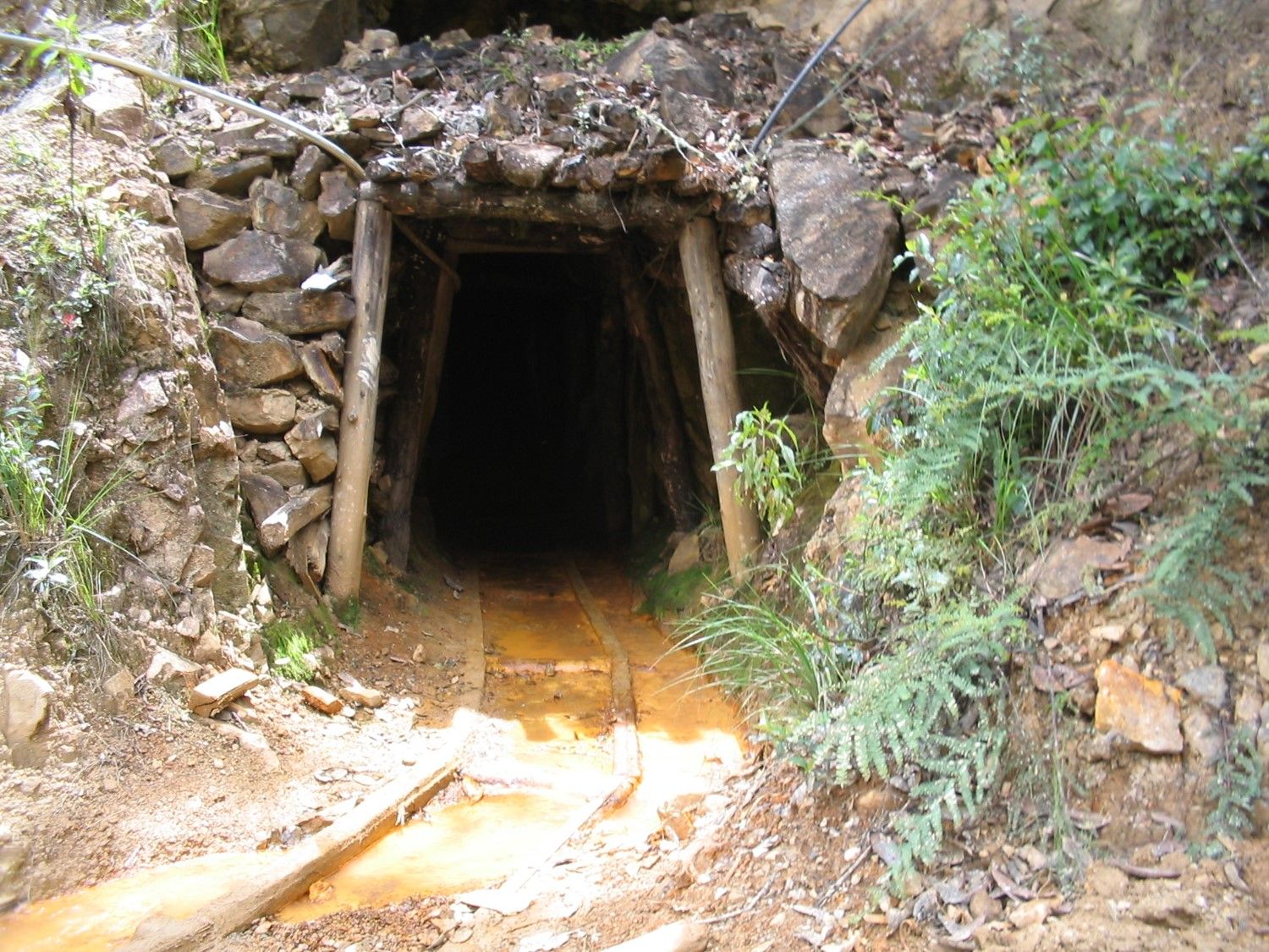 Lo mató una roca en un socavón de oro Vetas Santander