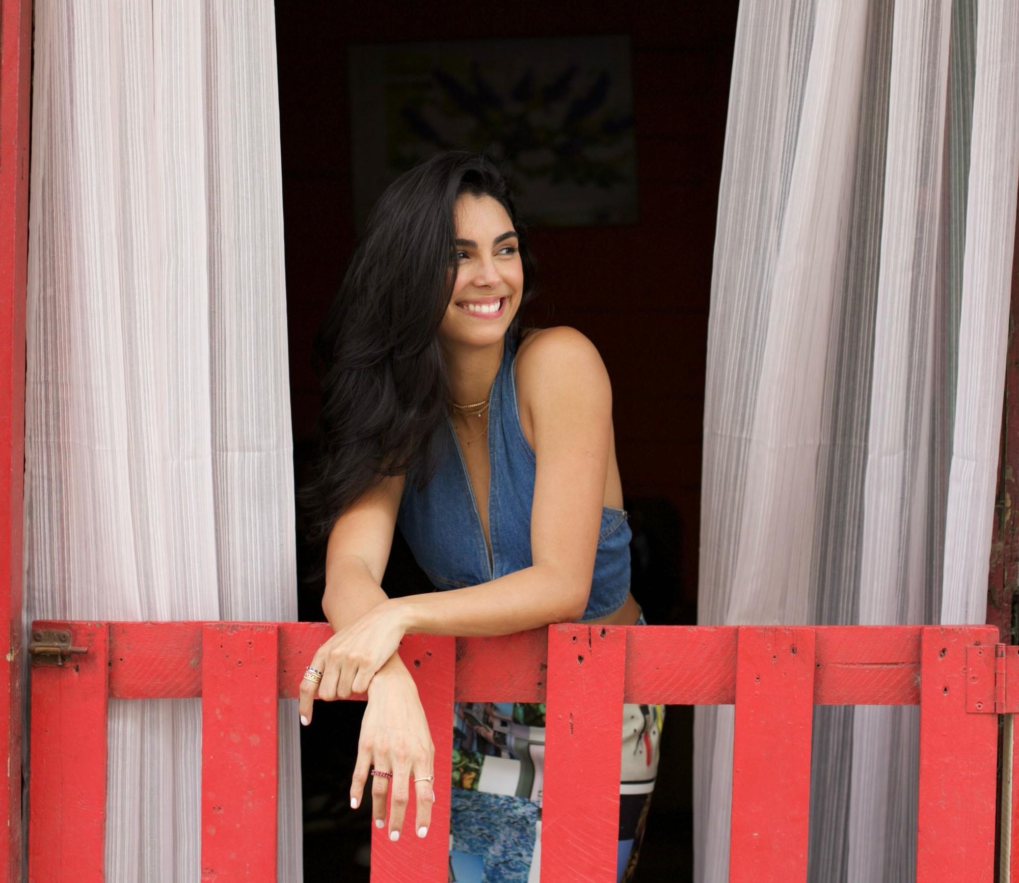 Liz Grimaldo estrena "Dos pies izquierdos"