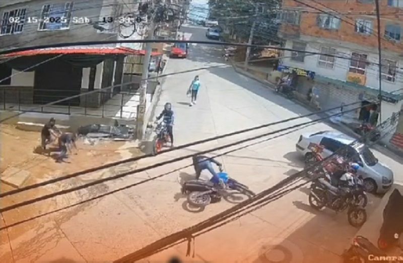 Frustrado intento de robo de motocicleta en barrio Senda de Floridablanca