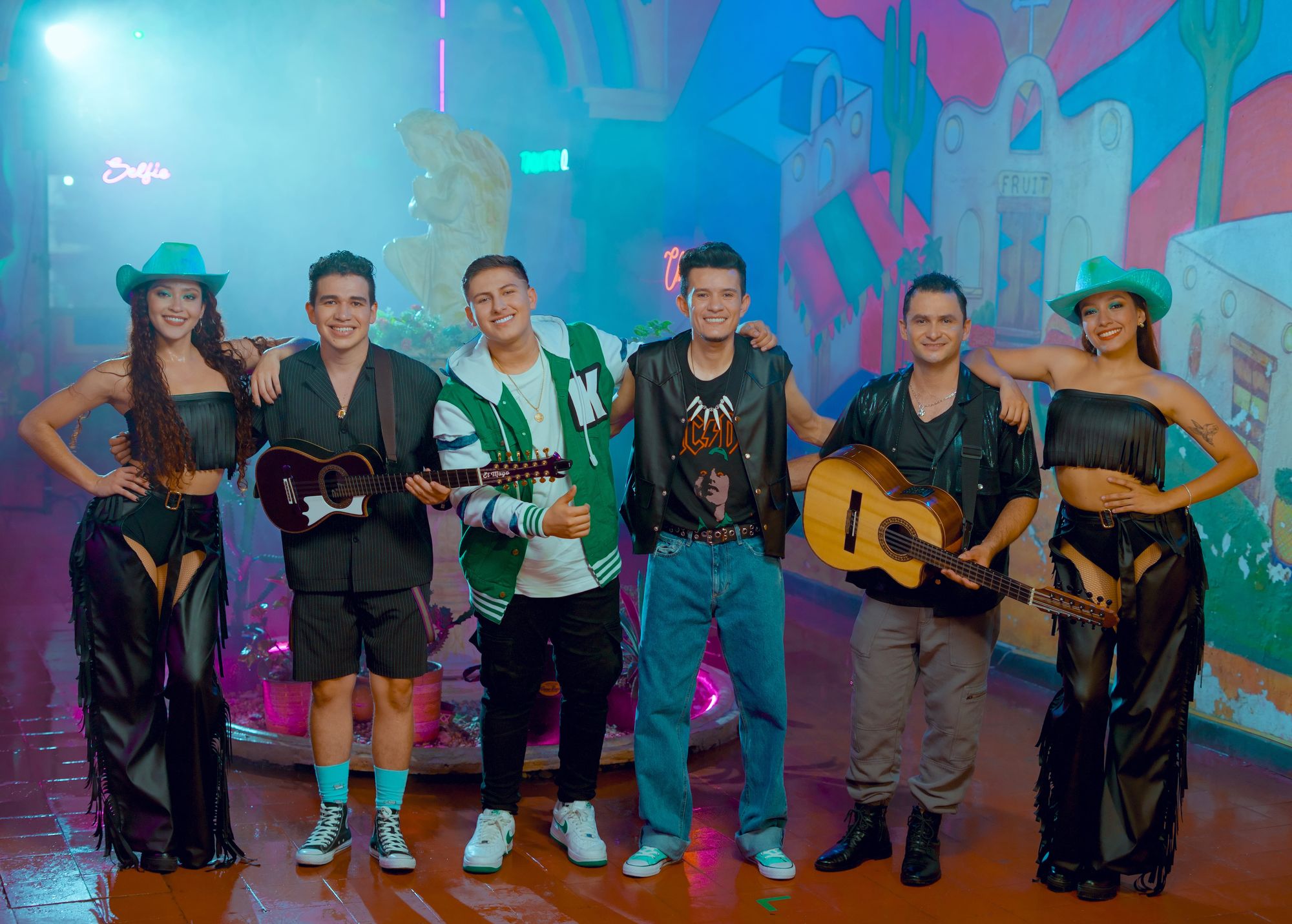 Pipe Trujillo junto a Los K Ramones