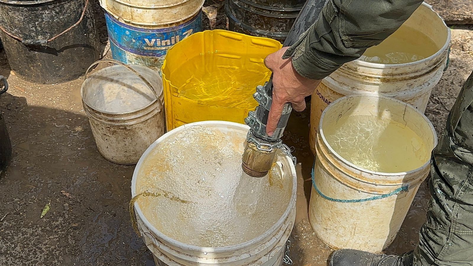 Sequía en Los Santos: Policía lleva 20 mil litros de agua