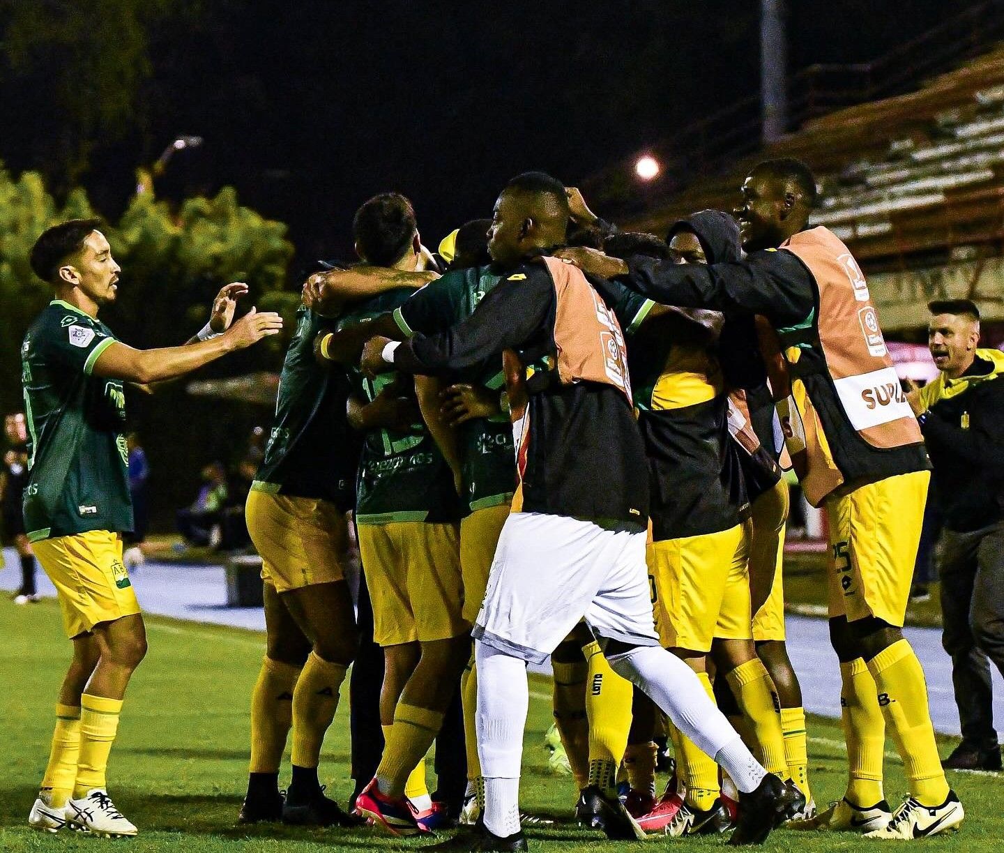 Triunfo 1-0 que entrega un aliento a los ‘Búcaros’