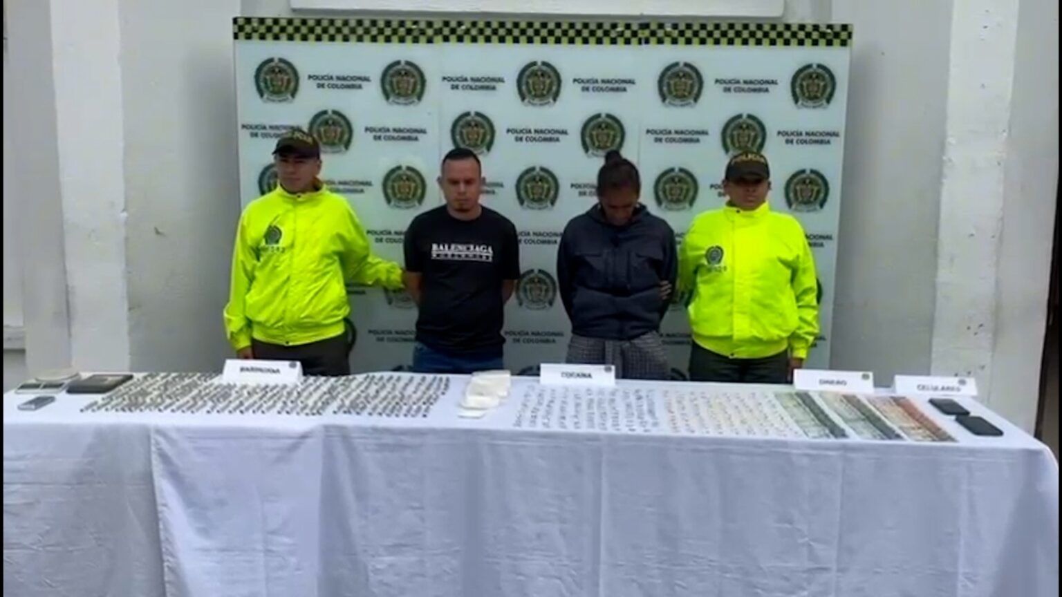 Clausuran a "Candy" y "La Negra" junto con su ‘tienda de cositas’