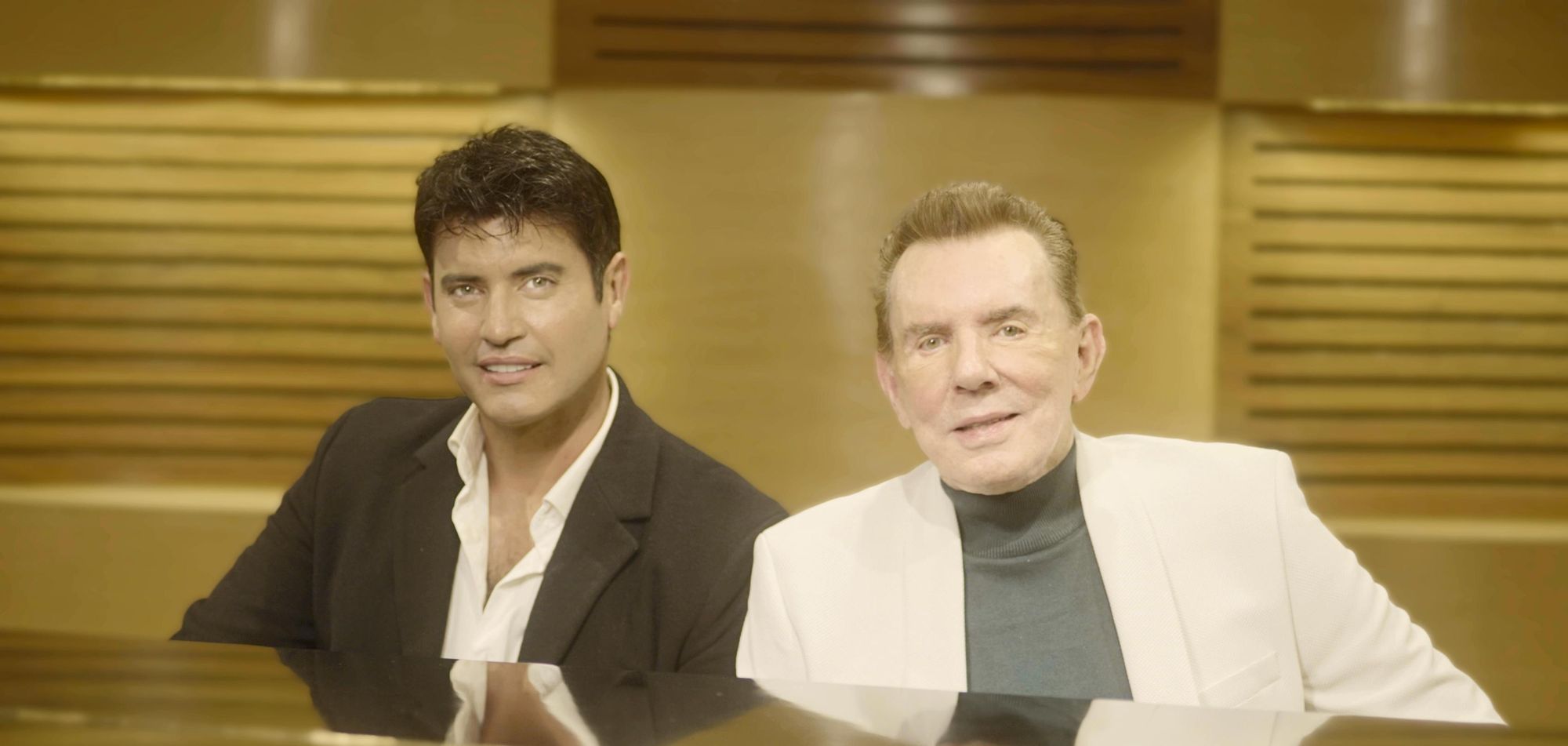 Luis Alberto Fernández y Meme Solís unen sus voces para presentar 'Sin un reproche'