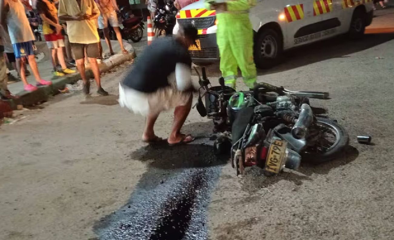 Motociclista perdió la vida en violento choque contra un camión turbo