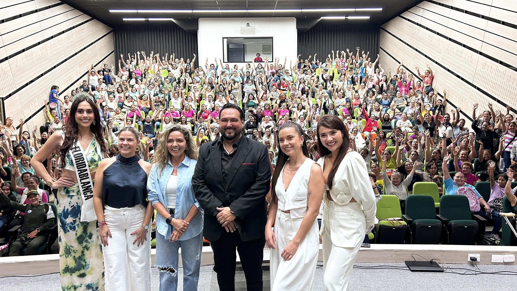 Mujeres vivieron jornada especial en Floridablanca