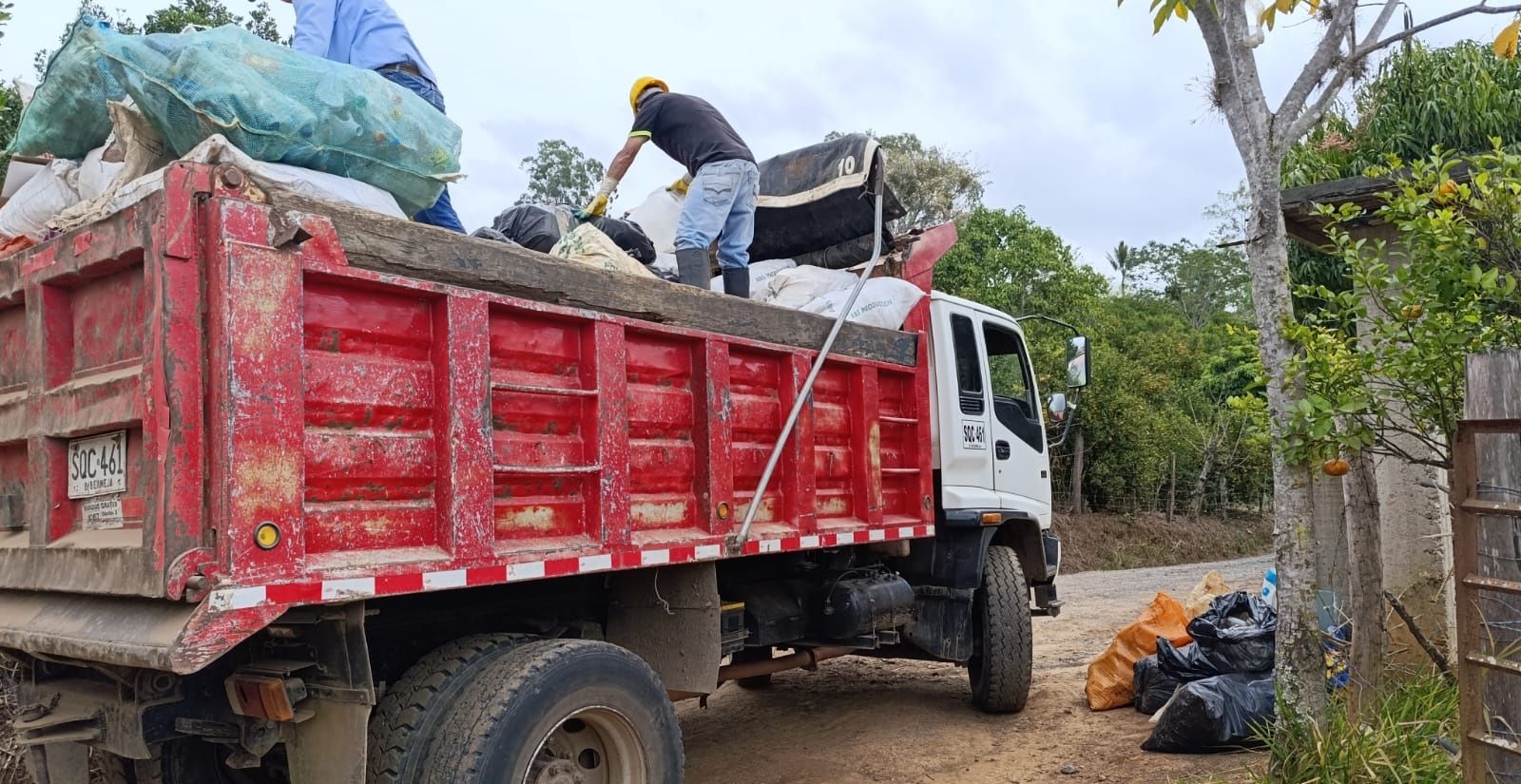 San Gil recolectó 5,2 toneladas de residuos en zona rural