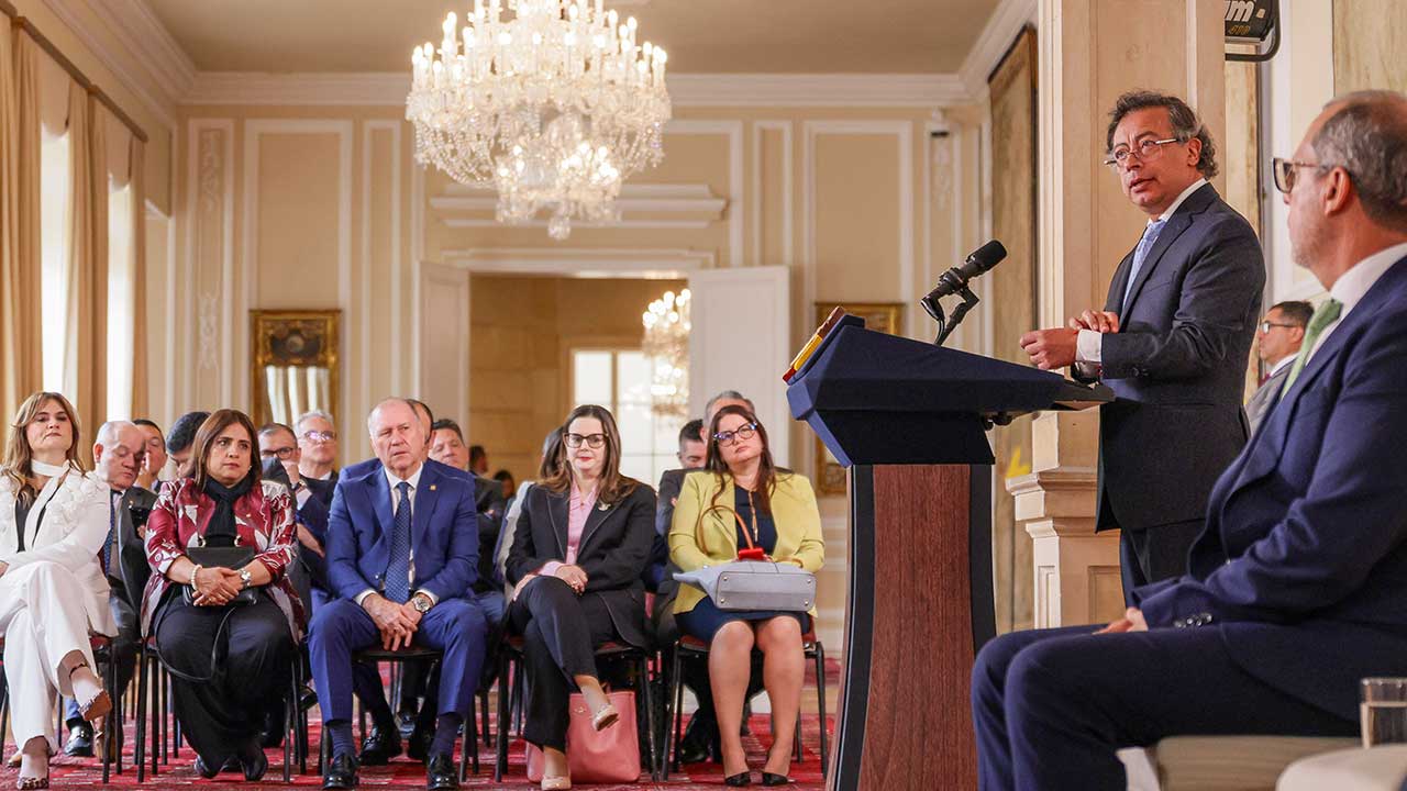 Petro reversó posición sobre injerencia de EE.UU. en golpe de Estado en su contra