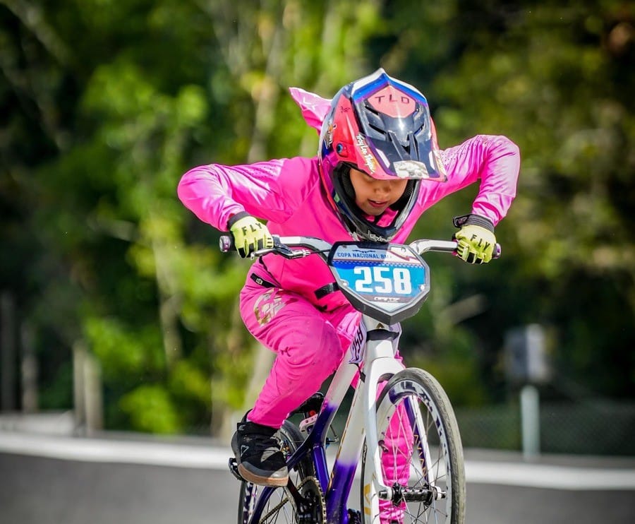 ‘Garroterita’ Emily Sofía Esparza bronce en Copenhague