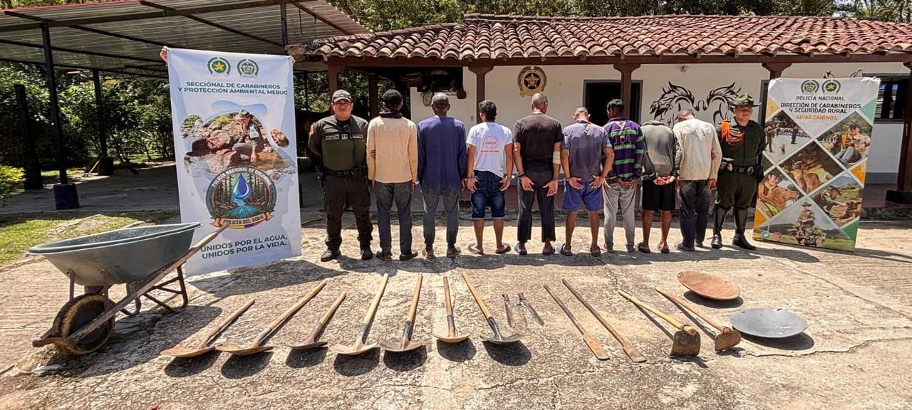 Capturadas ocho personas por minería ilegal en Santander