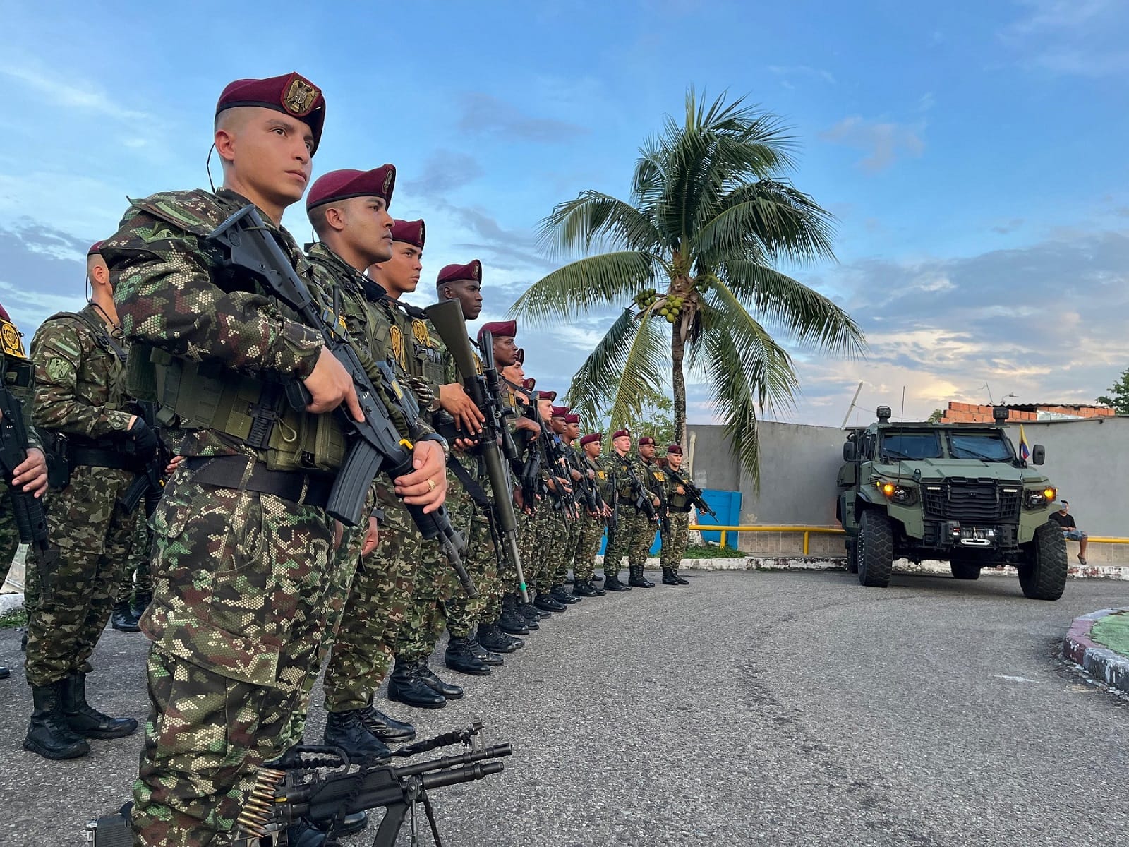 Crece seguridad con la llegada de tropas élite para los barranqueños