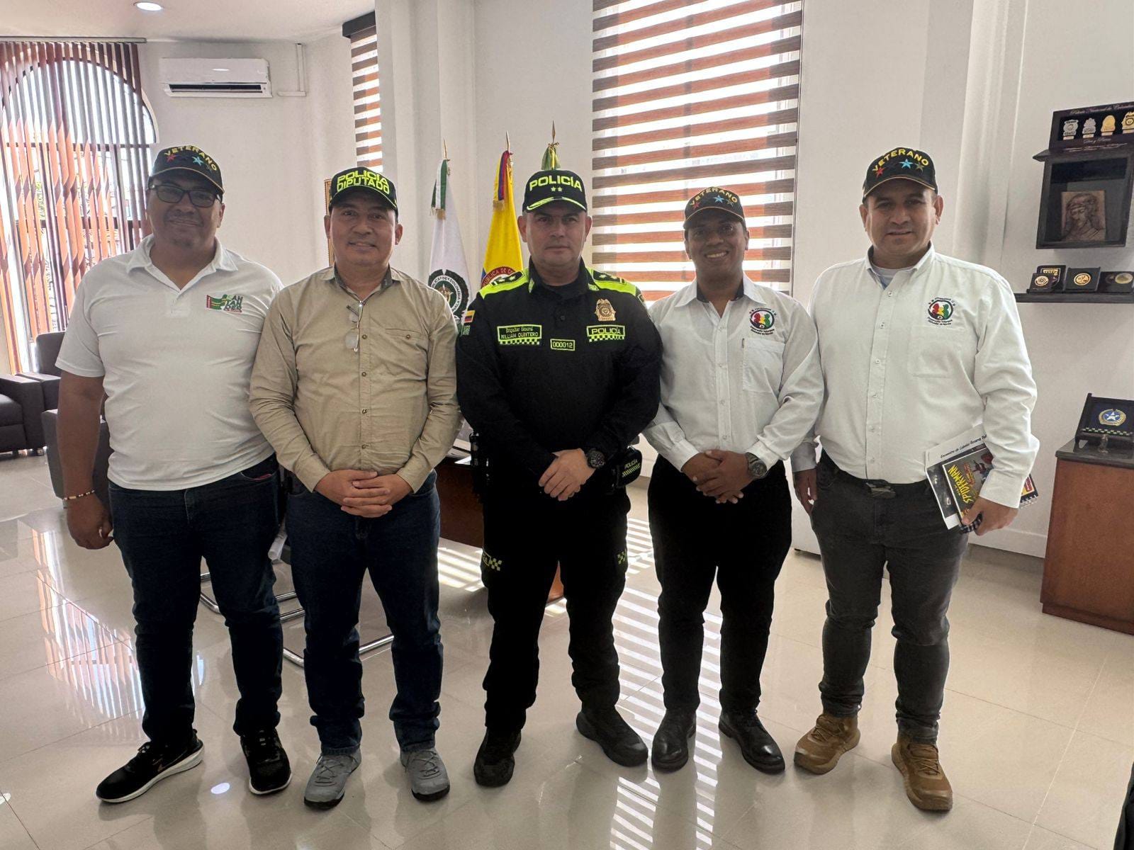 Reunión en pro del bienestar de la Policía Nacional