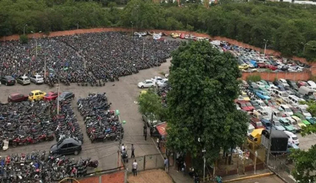 Abren investigación en Bucaramanga por irregularizades en chatarrización de vehículos en Bucaramanga