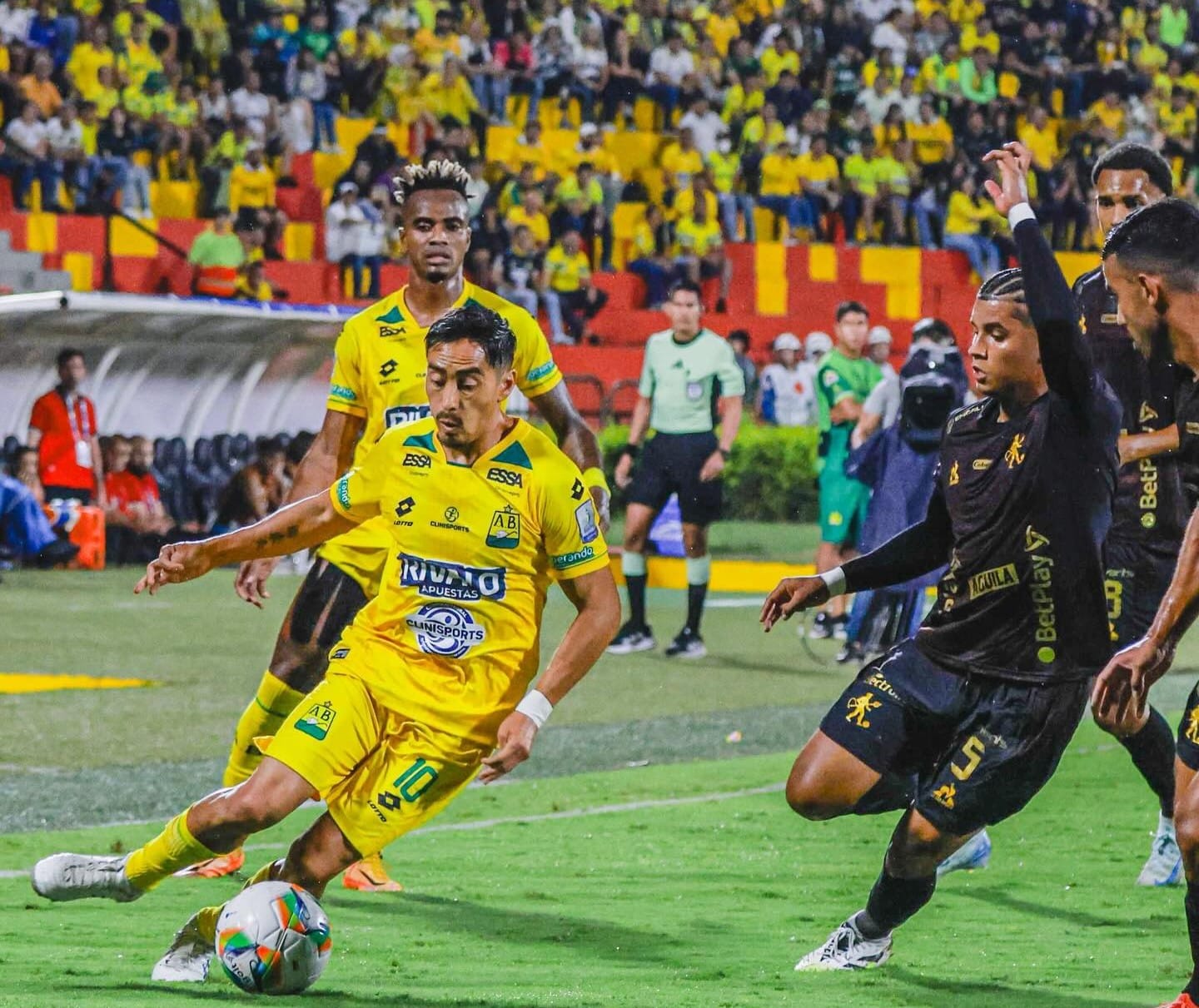 Bucaramanga juega en el ‘Centenario’ ante Pereira