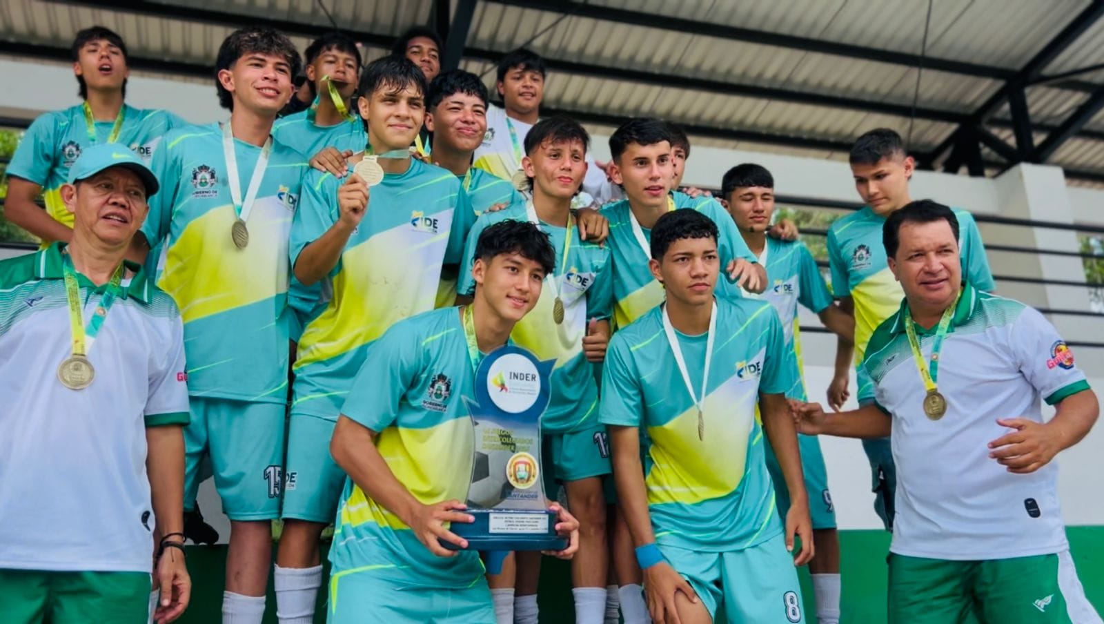 Colegio Vicente Azuero se quedó con el titulo