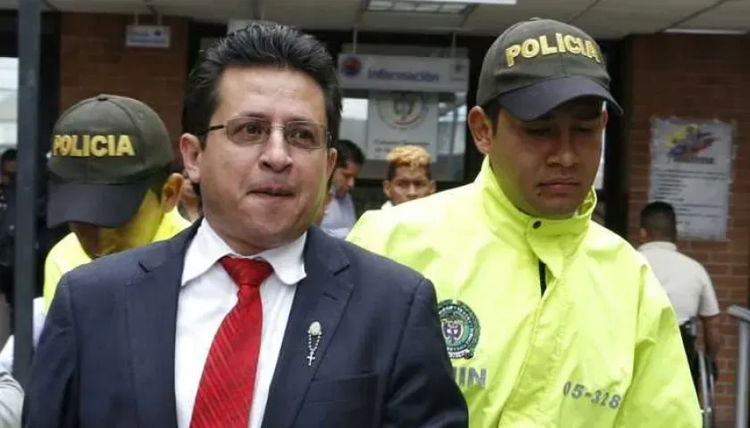 Periodista desbordó límites éticos y legales para beneficiar una organización criminal: Corte Suprema