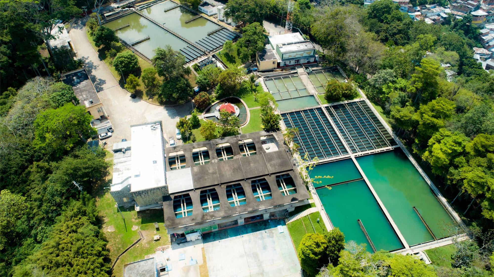 AMB mantiene solidez financiera ante las entidades crediticias